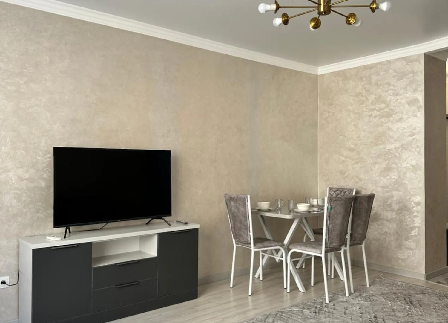 Apartment 2-Комнатная Квартира Жк Rams City Almaty Kazakhstan